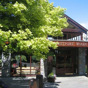 Woods & Westport